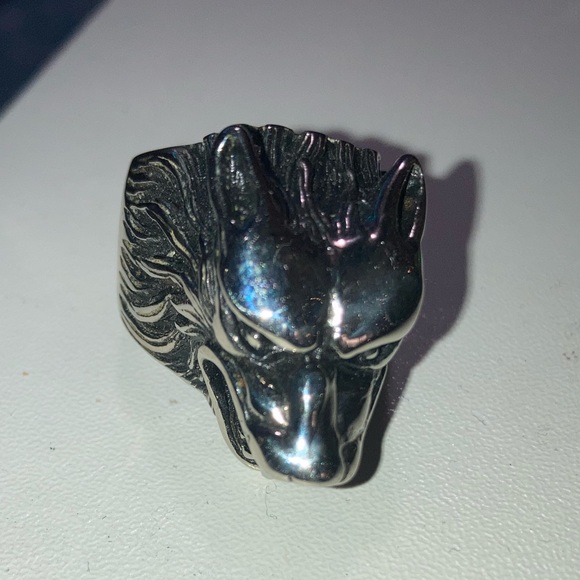 Wolf head ring - Picture 3 of 5
